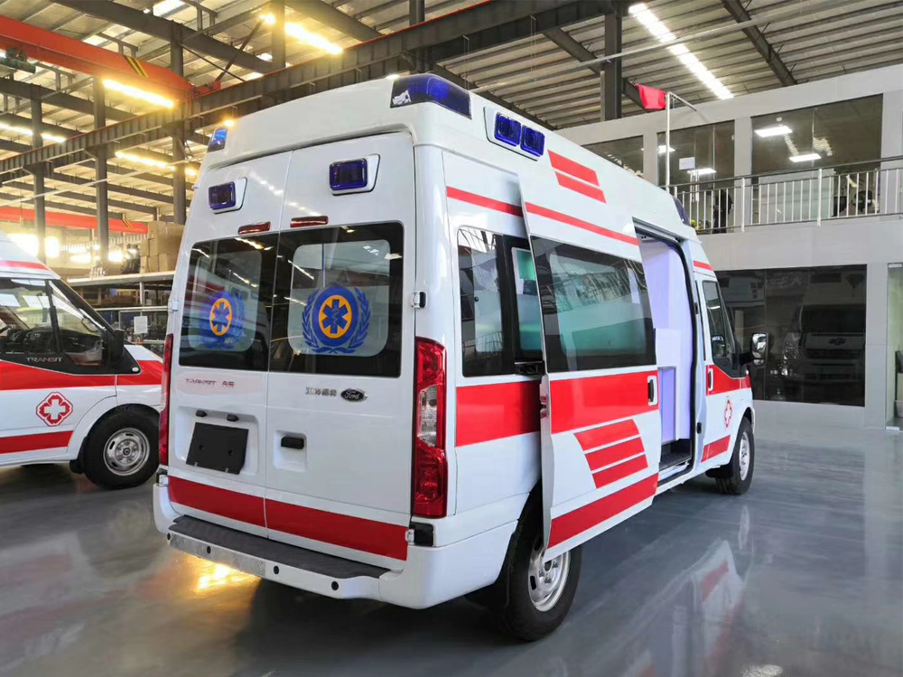 國六福特V348長(cháng)軸高(福星頂)救護車(chē)