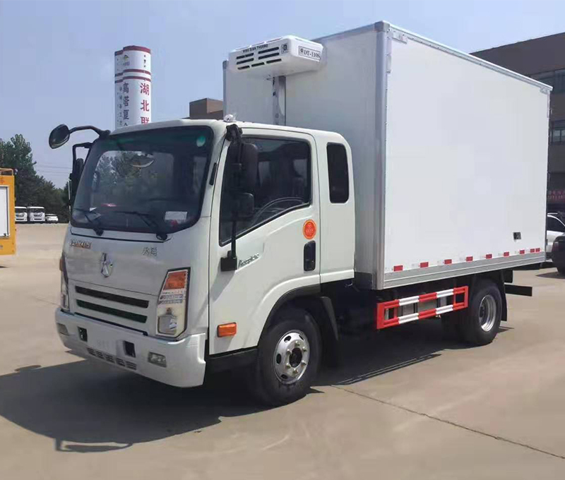 大運排半3.7米冷藏車(chē)