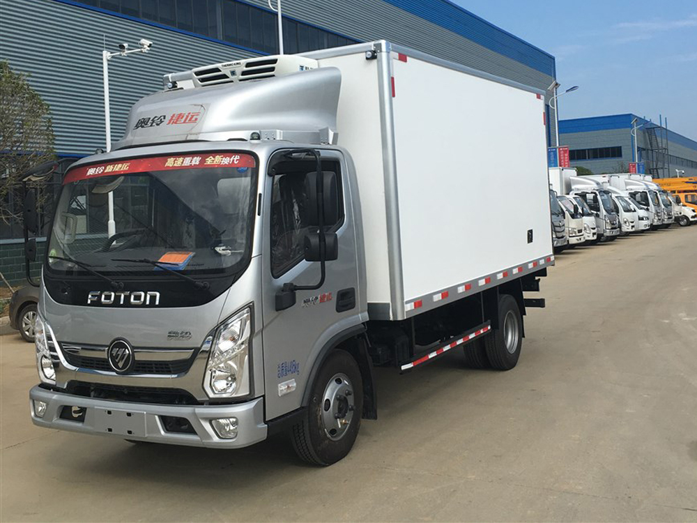 福田奧鈴捷運4.2米汽油冷藏車(chē)