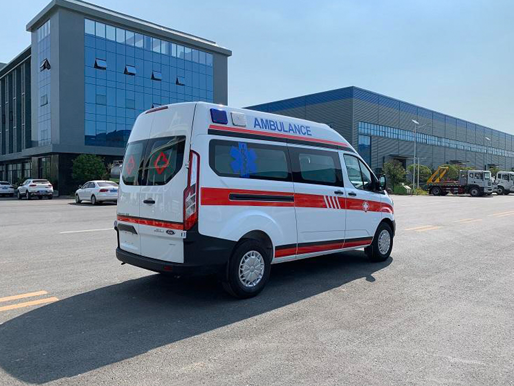 國六新全順V362中軸中頂負壓救護車(chē)