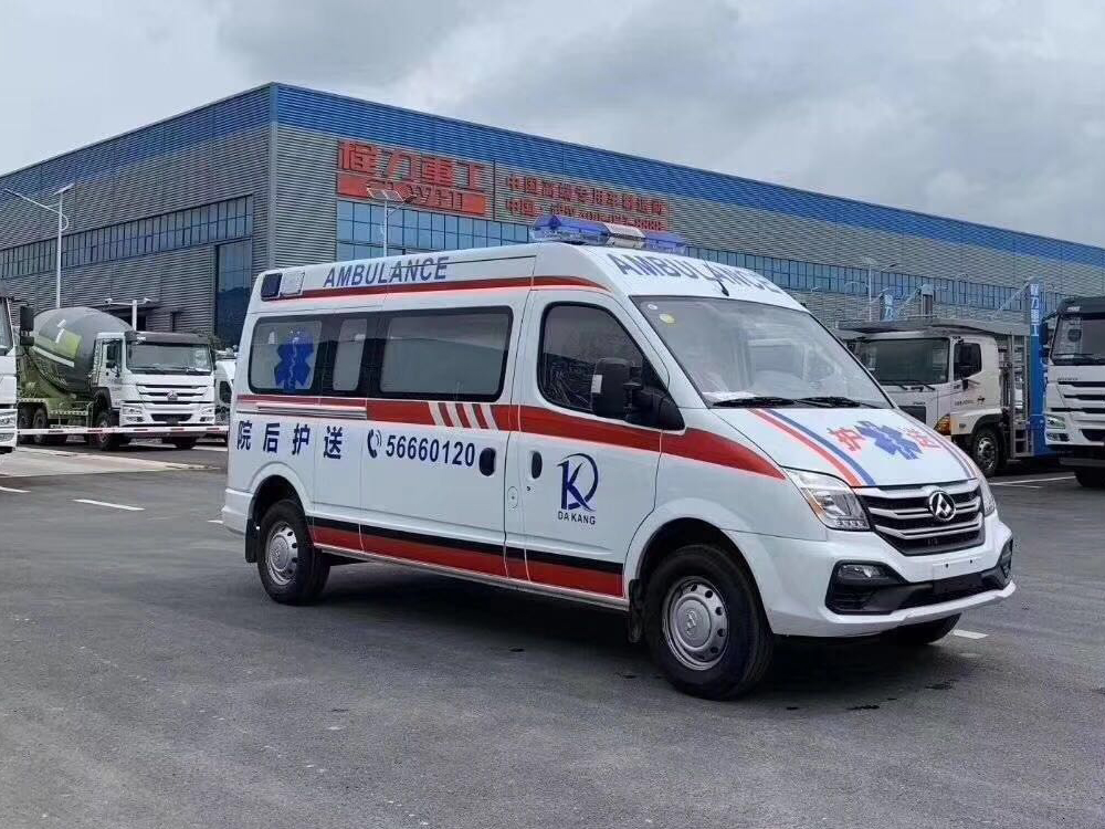國六上汽大通救護車(chē)(長(cháng)軸中頂)