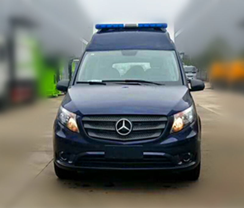 奔馳水質(zhì)檢測車(chē)