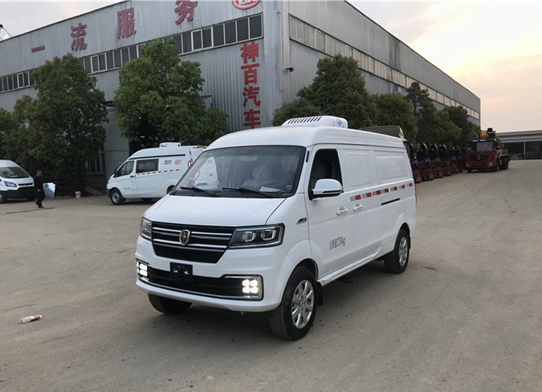 金杯新海獅疫苗冷藏車(chē)