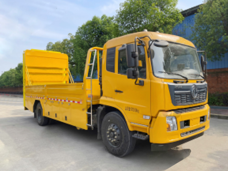 東風(fēng)天錦防撞緩沖車(chē)