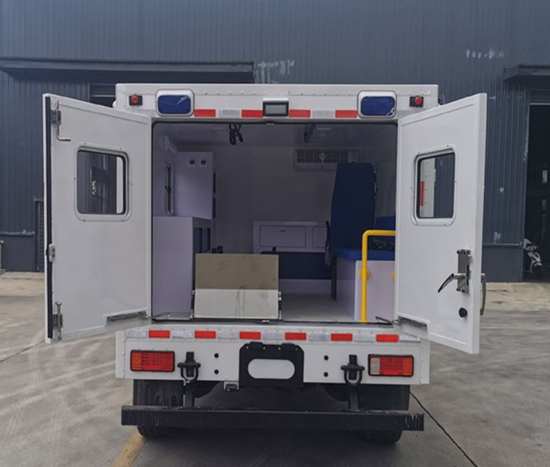 東風(fēng)CLW5050XJHE6型救護車(chē)