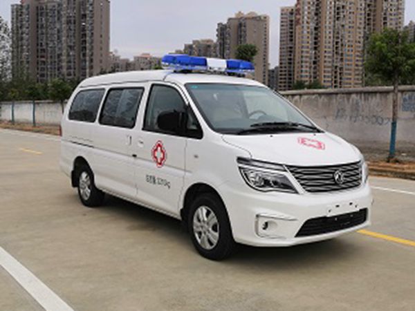 東風(fēng)CLW5020XJHCD6型救護車(chē)