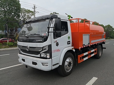 國六6.8方東風(fēng)森林消防車(chē)