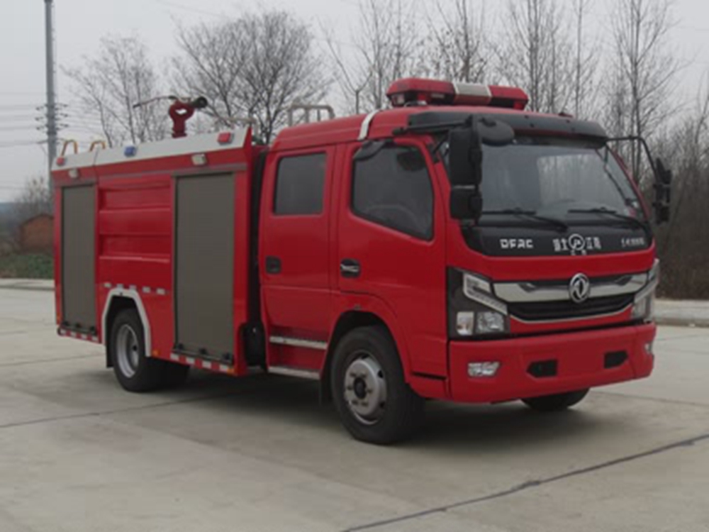 東風(fēng)5噸水罐消防車(chē)