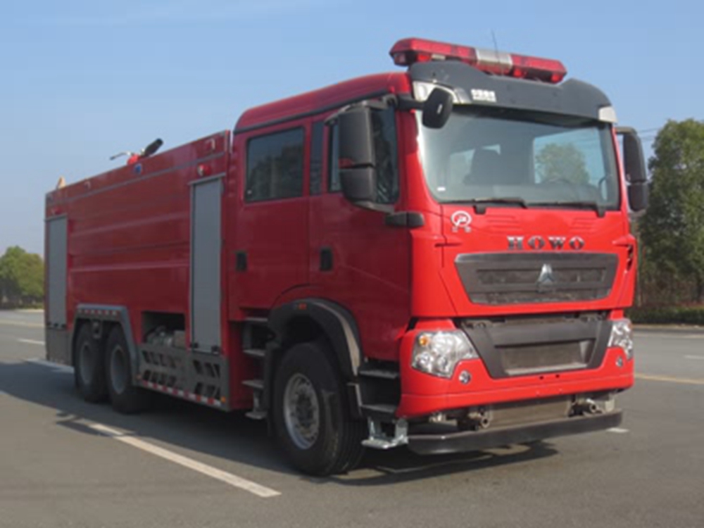 重汽16噸泡沫消防車(chē)