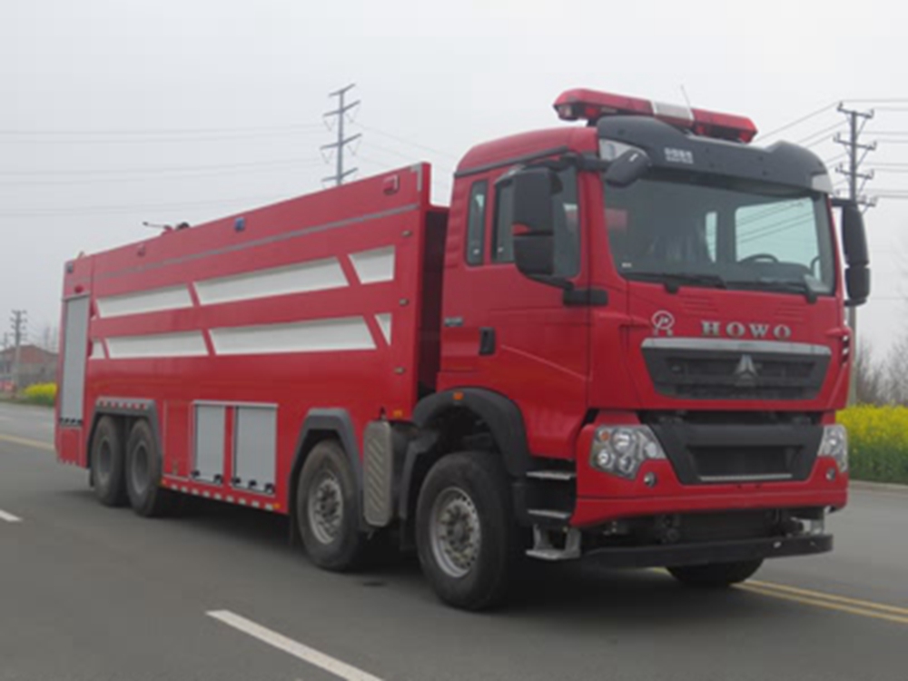 重汽24噸水罐消防車(chē)