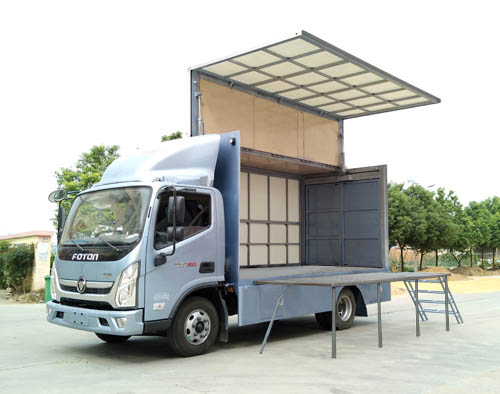 程力威牌CLW5040XWTB6型舞臺車(chē)