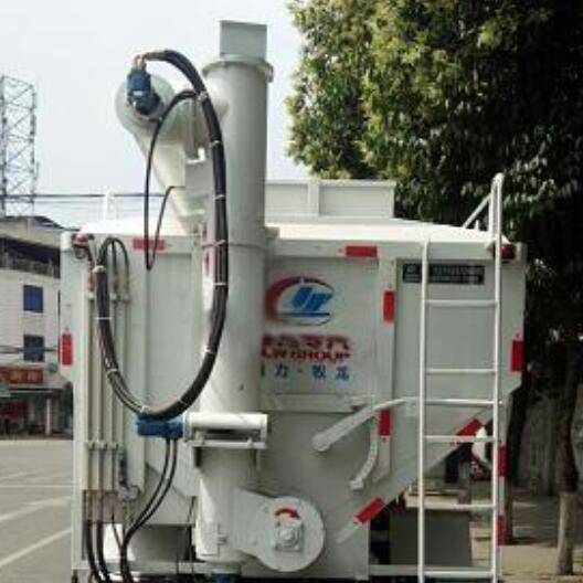 程力威牌CLW5127ZSLE6型散裝飼料運輸車(chē)